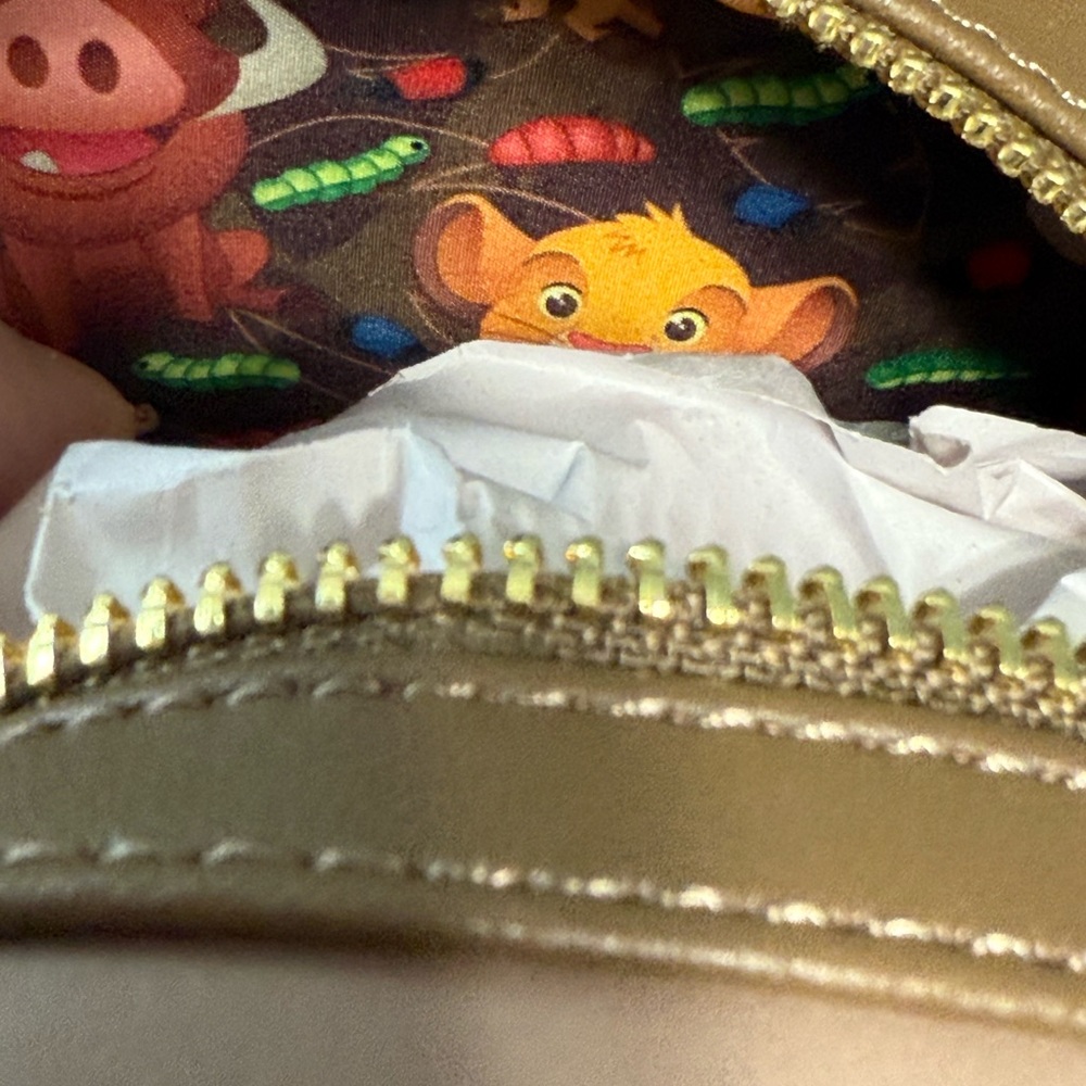 The Lion King Limited Edition Hakuna Matata Grubs Mini NWT - Picture 5 of 5